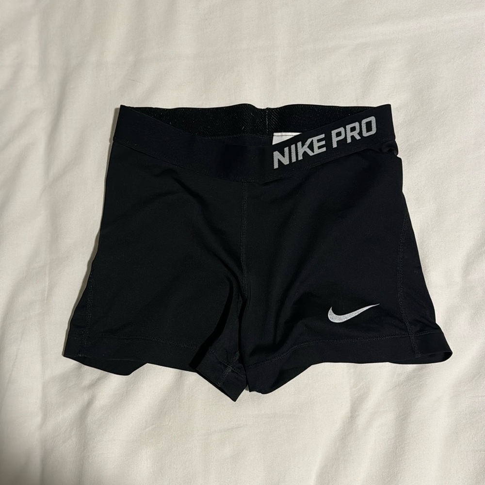 Black Nike Pros